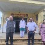 मुख्यचिकित्सा एवं स्वास्थ्य अधिकारी के किए गए दौरे के दौरान अनुपस्थित अधिकारी कर्मचारियों को कारण बाताओ नोटिस जारी