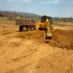 अवैध मुरूम उत्खनन से हो रहा सड़क निर्माण